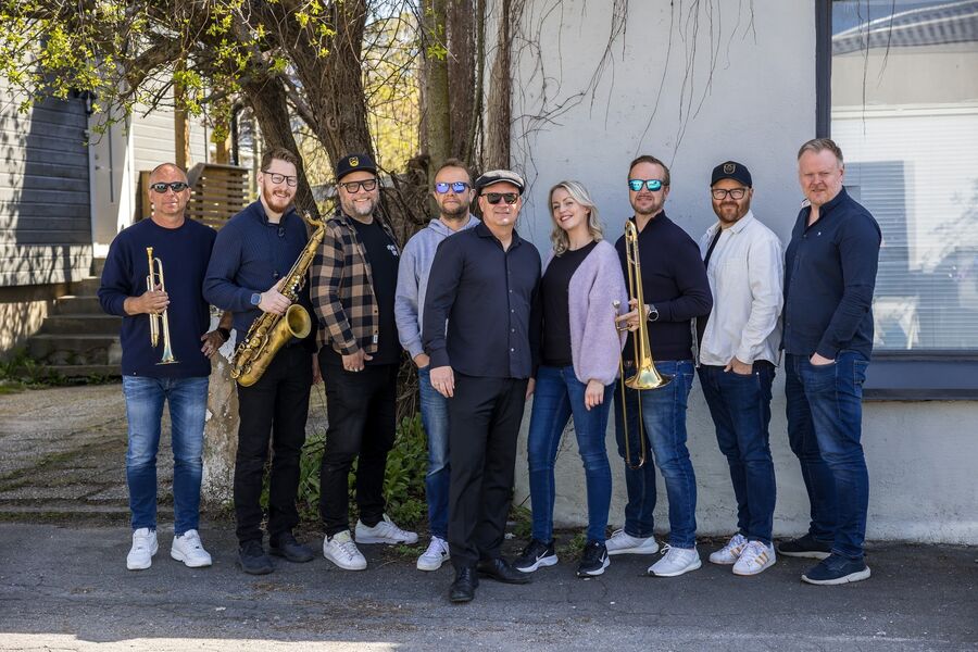 The Close Shaves band 