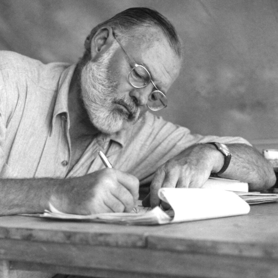 Bilde av Ernest Hemingway : ukjent opphav Bilde av Ernest Hemingway