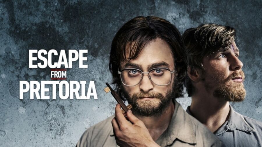 Plakat fra filmen Escape from Pretoria Bilde fra filmen Escape from Pretoria. Avbildet er skuespillerne Daniel Radcliff og Daniel Webber. Radcliff holder i en nøkkel lagd av tre